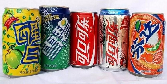 北京市中小學(xué)禁售碳酸飲料，你知道它的危害有多大嗎？
